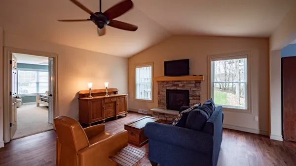 $569,900 | 564 Hart Court, Waupaca, WI 54981