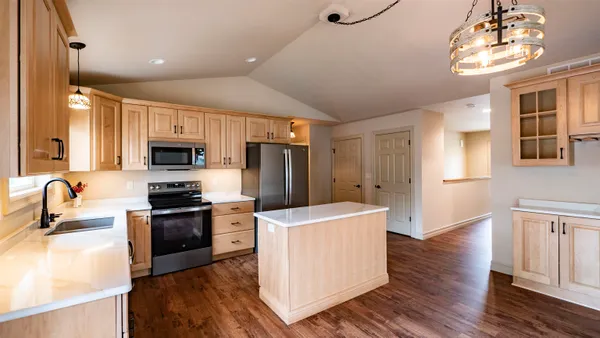 $569,900 | 564 Hart Court, Waupaca, WI 54981