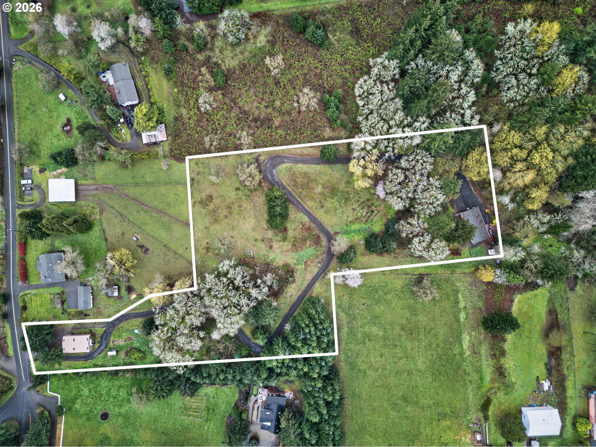 32895 Northeast Old Parrett Mountain Road Newberg, OR 97132 - Photo 46 of 48 a view of a yard