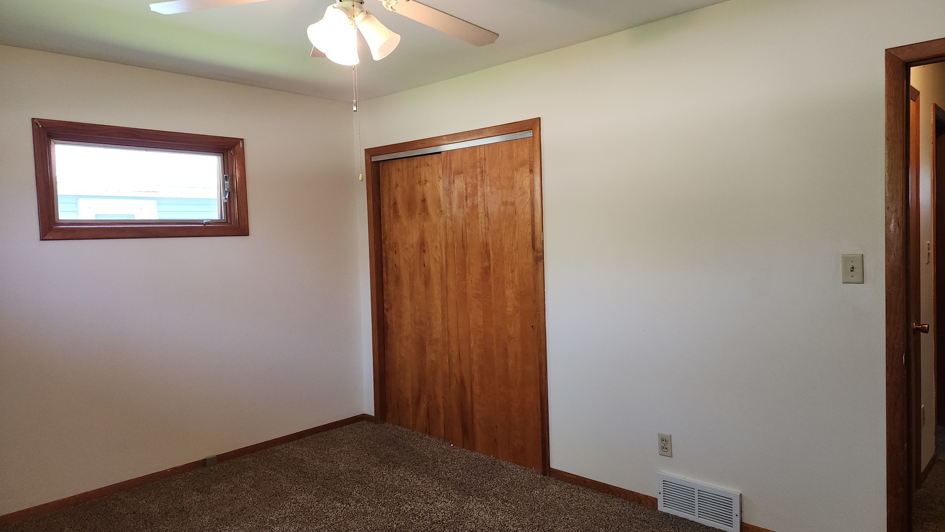 805 Garfield Road Harvard, IL 60033 - Photo 8 of 10