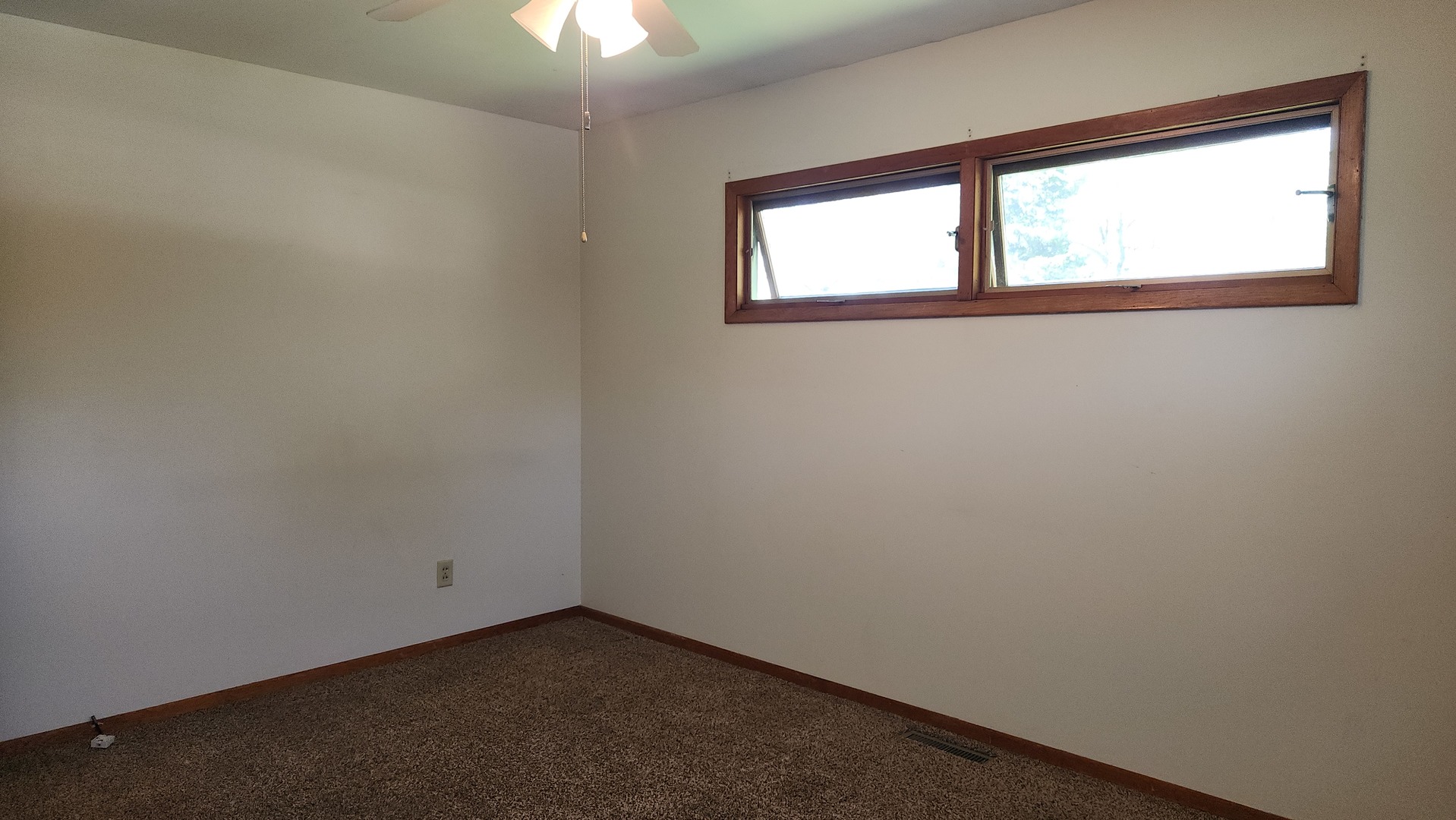 805 Garfield Road Harvard, IL 60033 - Photo 9 of 10