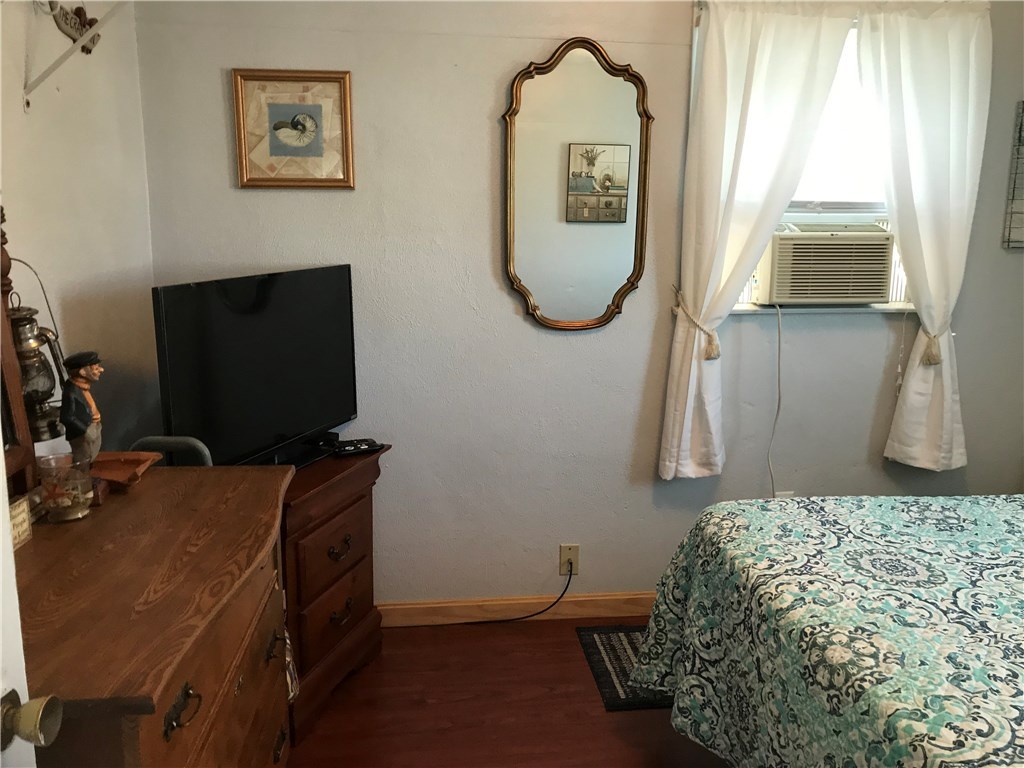 659 Succotash Road South Kingstown, RI 02879 - Photo 11 of 28 Master bedroom
