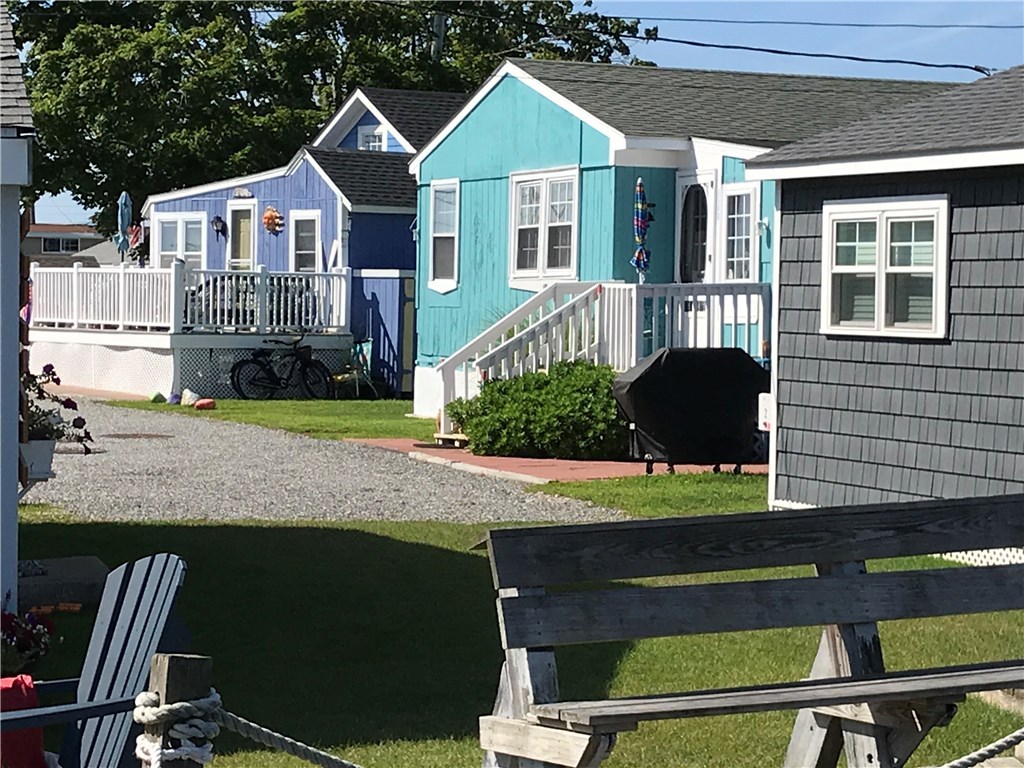 659 Succotash Road South Kingstown, RI 02879 - Photo 4 of 28 The Neighborhood