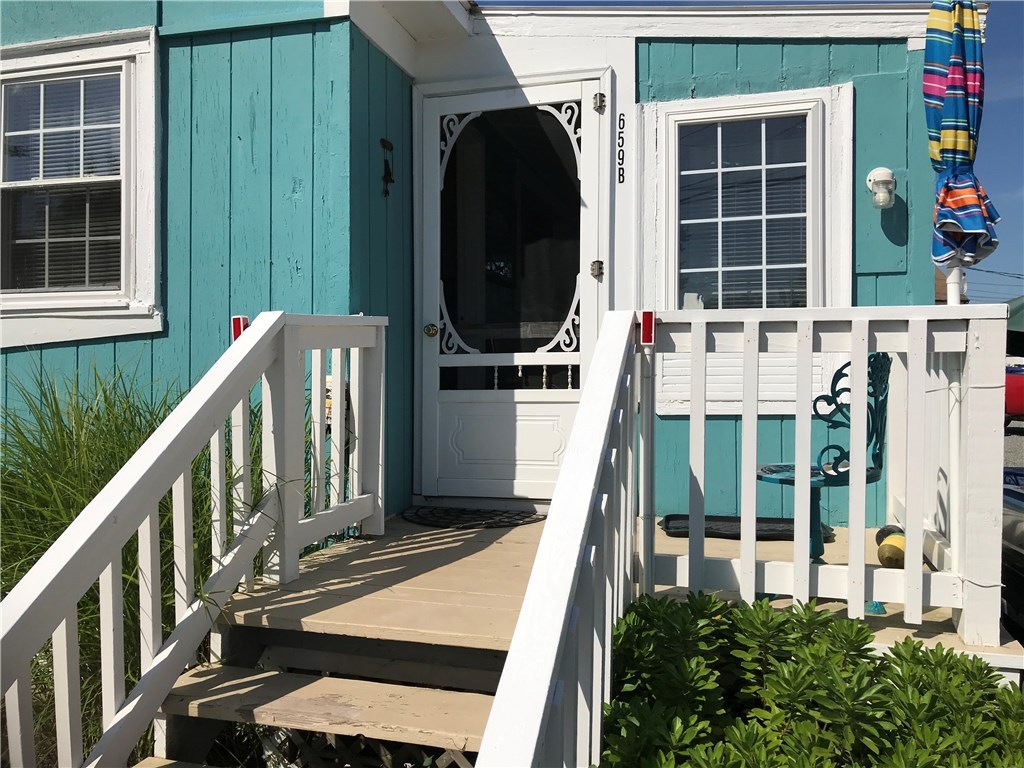 659 Succotash Road South Kingstown, RI 02879 - Photo 5 of 28