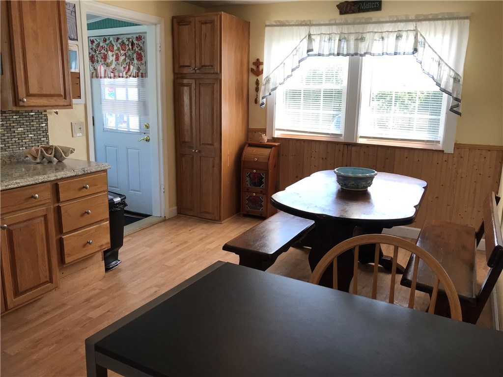 659 Succotash Road South Kingstown, RI 02879 - Photo 8 of 28 Large eat-in kitchen
