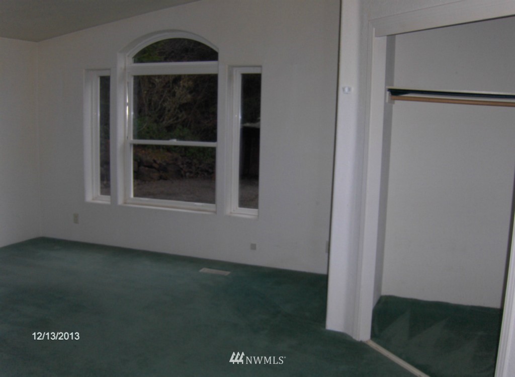 673 Curtis Hill Road, Unit F Chehalis, WA 98532 - Photo 8 of 9