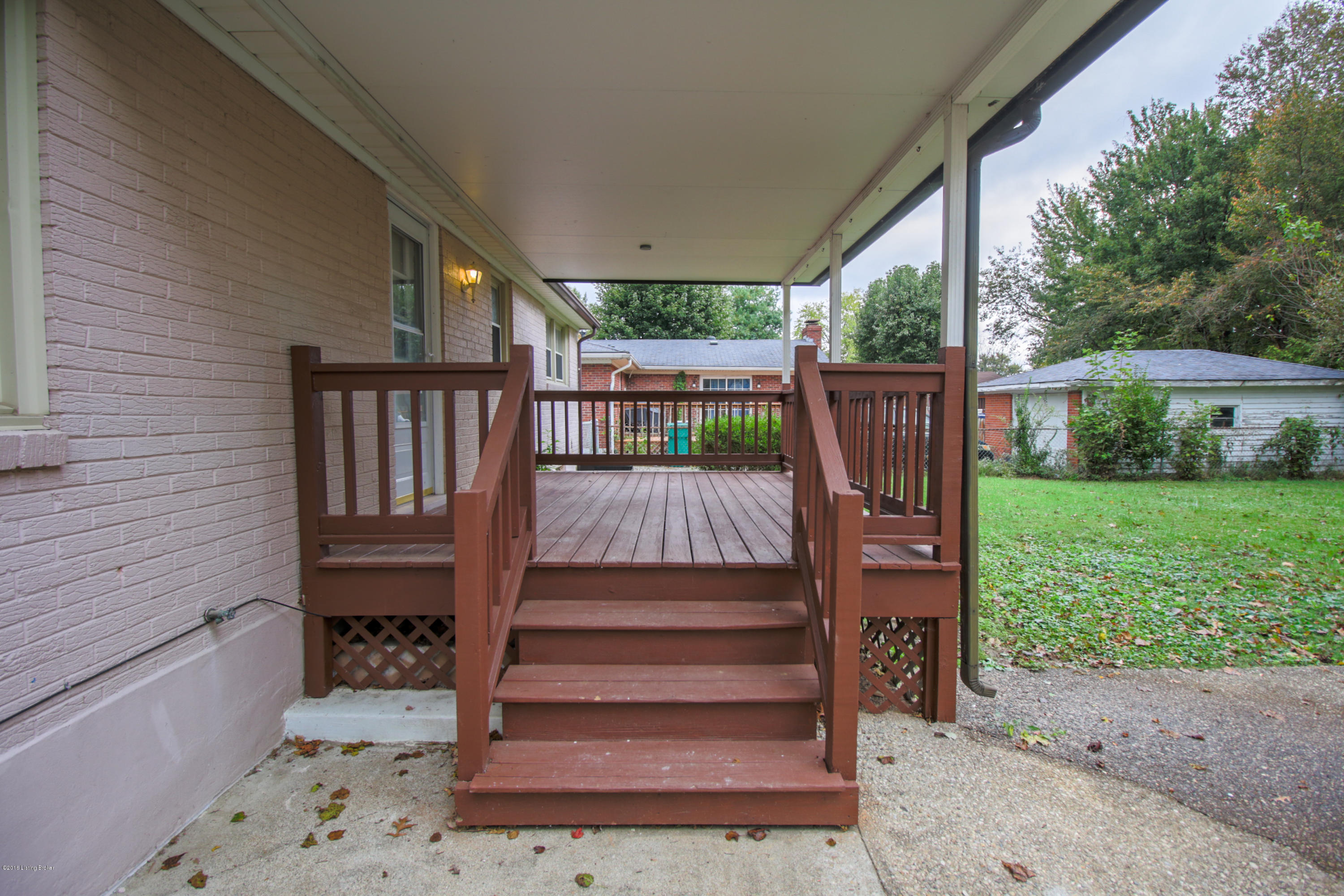 7719 Bluebonnet Road Louisville, KY 40258 - Photo 9 of 44 8