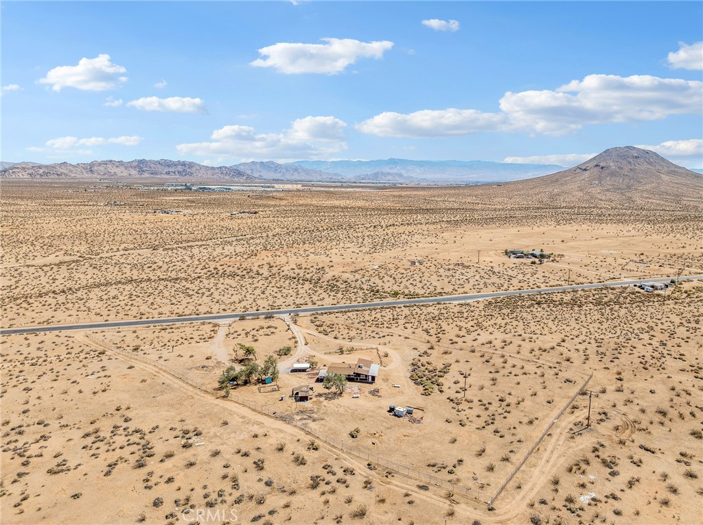 19876 Stoddard Wells Road Apple Valley, CA 92307 - Photo 37 of 40 a view of an ocean beach