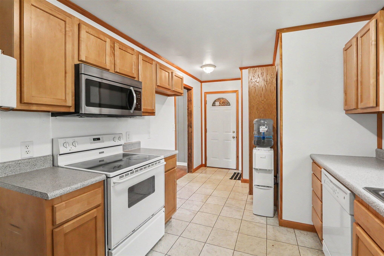 1039 Constantine Street Three Rivers, MI 49093 - Photo 6 of 32