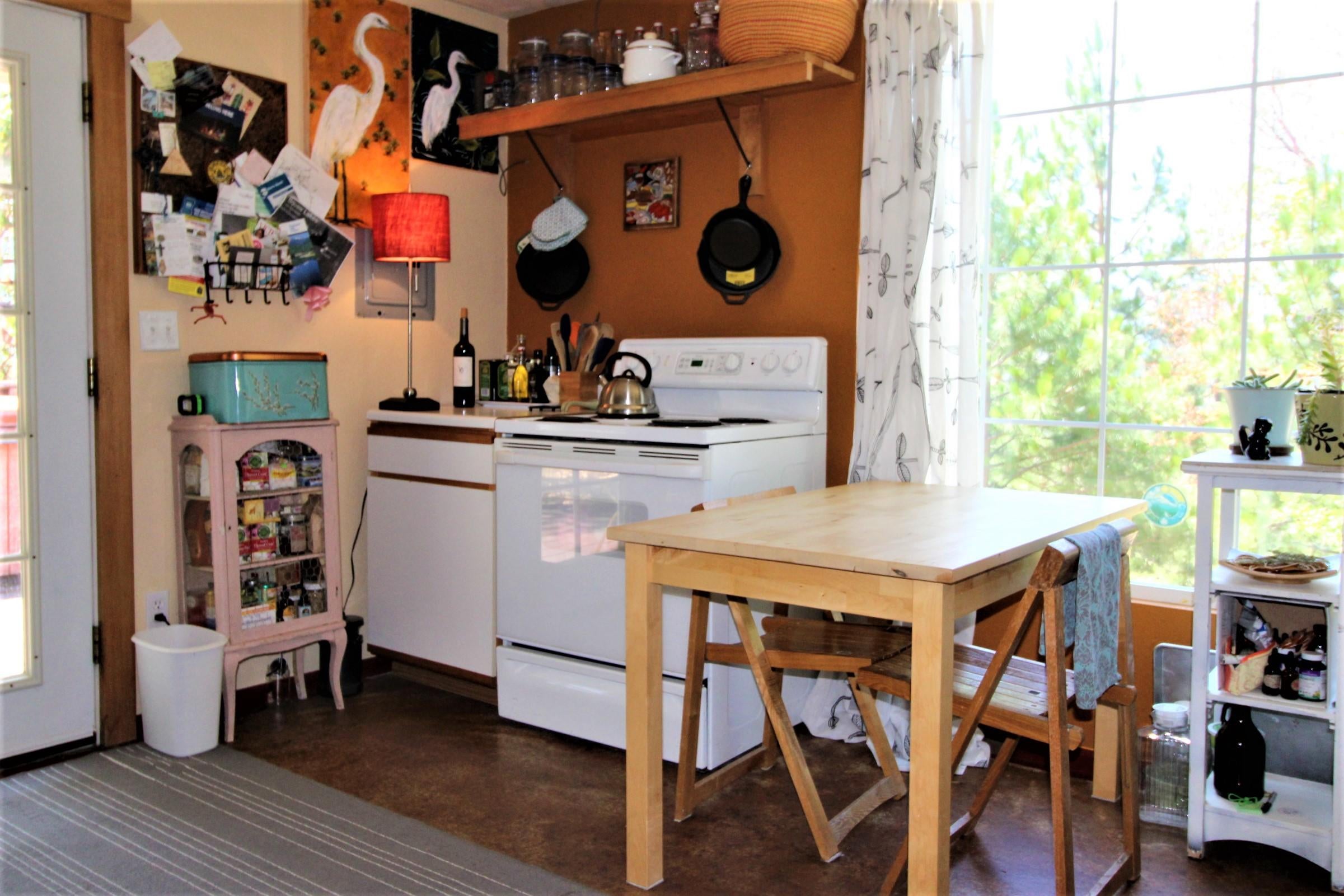 17170 North Applegate Road Grants Pass, OR 97527 - Photo 51 of 68 Studio