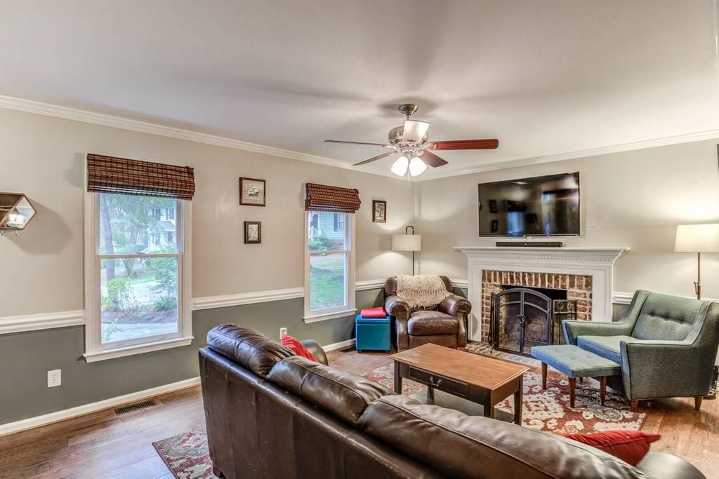 6901 Sandringham Drive Raleigh, NC 27613 - Photo 12 of 30 Engineered Hardwoods