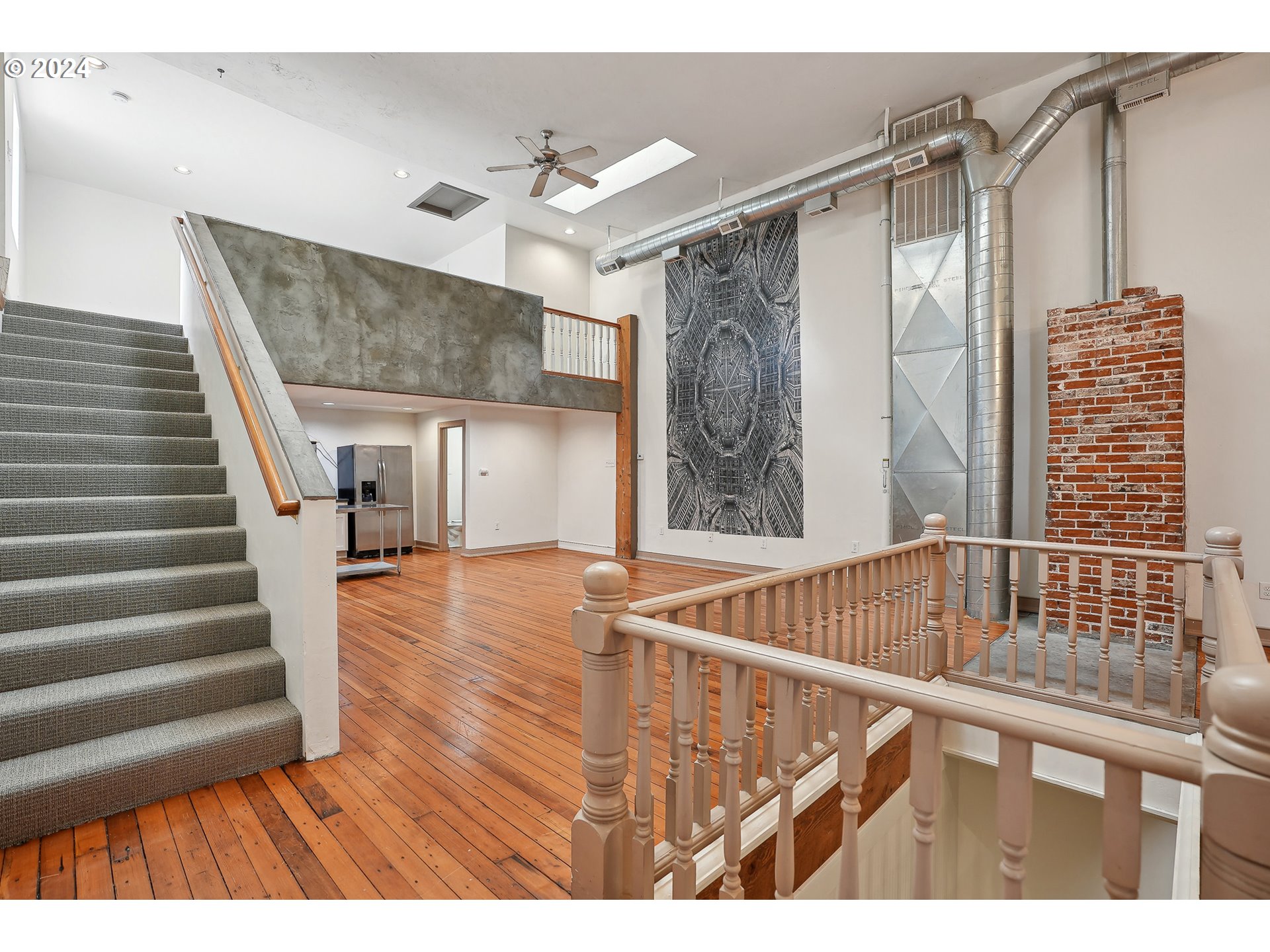 3903 North Michigan Avenue Portland, OR 97227 - Photo 25 of 47 a view of entryway with wooden floor