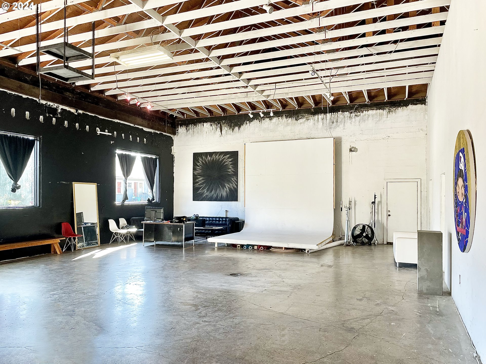 3903 North Michigan Avenue Portland, OR 97227 - Photo 36 of 47 a room with gym equipment and a large window