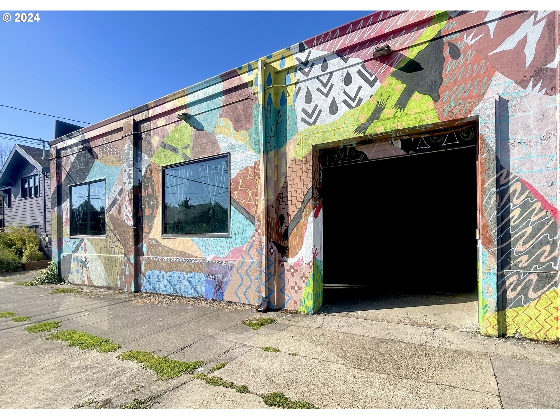 3903 North Michigan Avenue Portland, OR 97227 - Photo 37 of 47 a sign on the side of a building