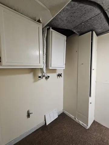 $356,500 | 9123 Crestwood Court, Munster, IN 46321