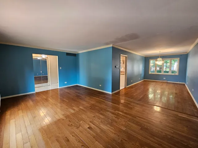 $356,500 | 9123 Crestwood Court, Munster, IN 46321