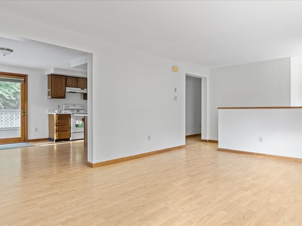 72 Ashaway Road Westerly, RI 02891 - Photo 8 of 27