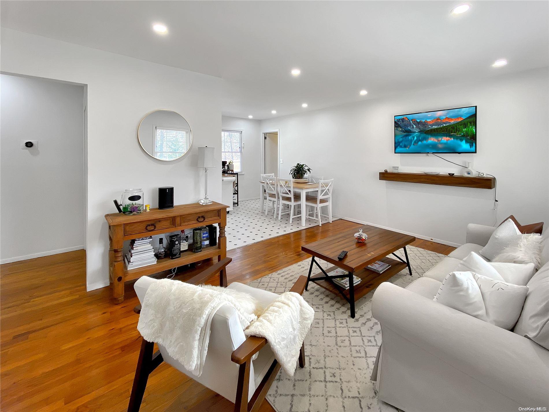 18 Old Riverhead Road Hampton Bays, NY 11946 - Photo 1 of 1