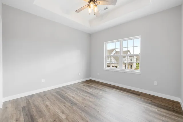 $374,500 | 1867 Woodland Way, Unit 4214, Slinger, WI 53086