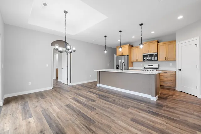 $374,500 | 1867 Woodland Way, Unit 4214, Slinger, WI 53086