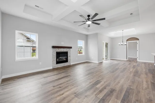 $374,500 | 1867 Woodland Way, Unit 4214, Slinger, WI 53086