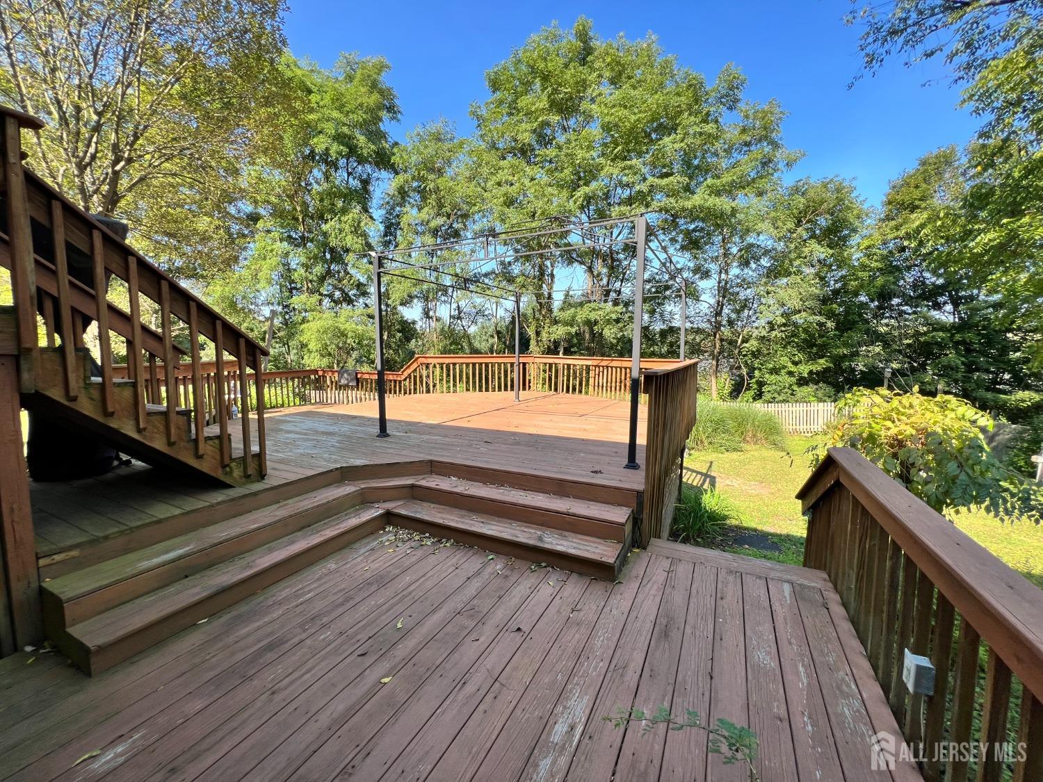 283 Rudetown Road Hamburg, NJ 07419 - Photo 34 of 38 a view of outdoor space and deck