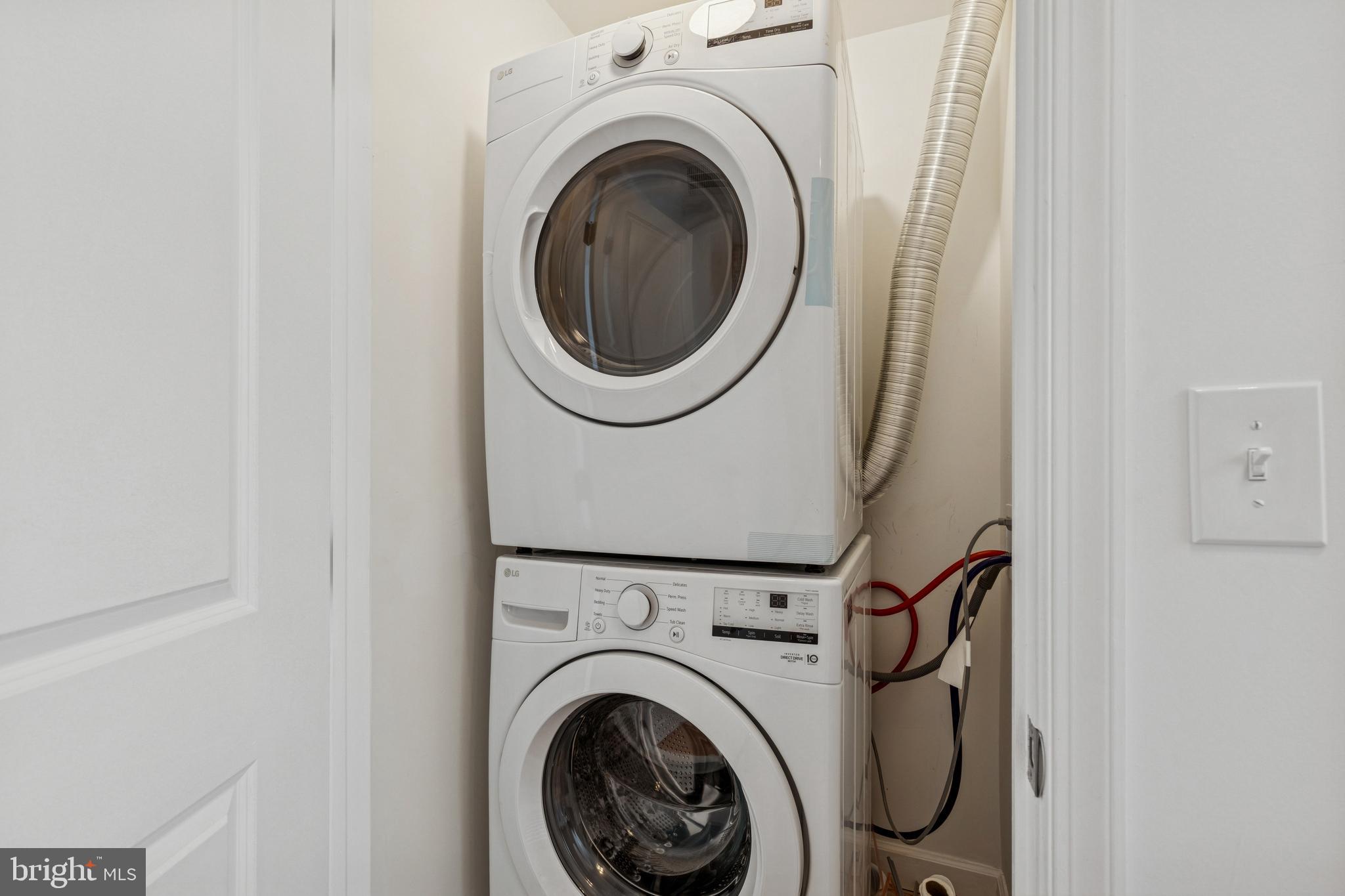 630 South Potomac Street Baltimore, MD 21224 - Photo 46 of 52 a close up view of a washer and dryer