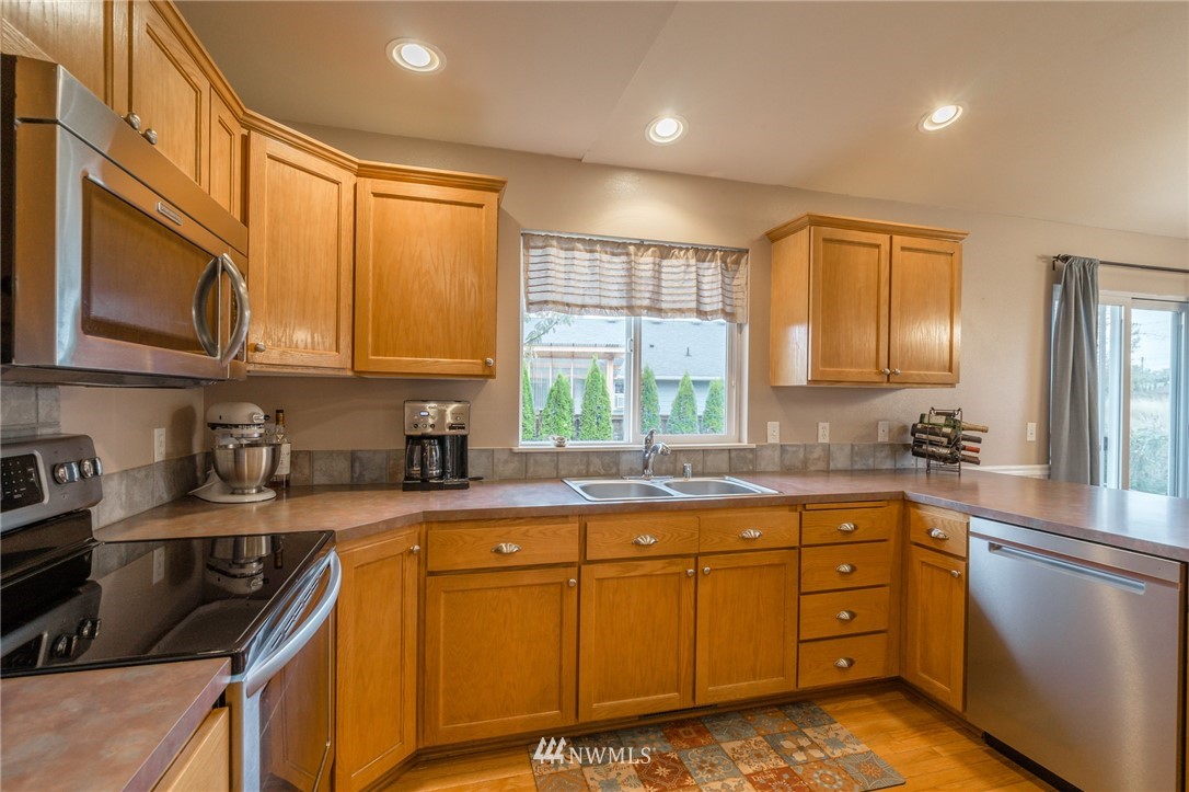 2111 Riley Road Mount Vernon, WA 98274 - Photo 12 of 25 Gallery Image 12