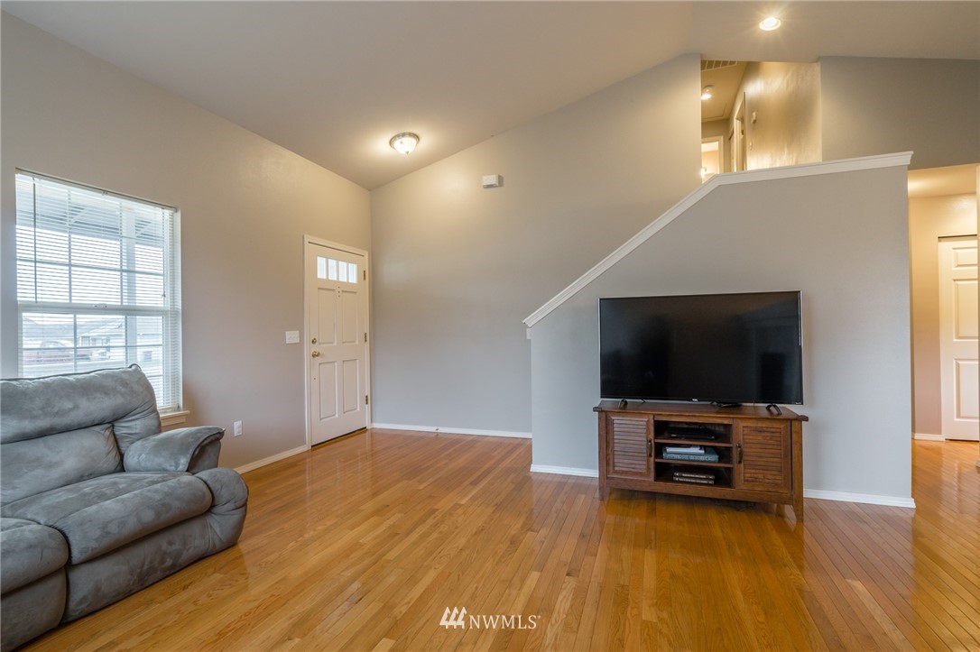 2111 Riley Road Mount Vernon, WA 98274 - Photo 6 of 25 Gallery Image 6
