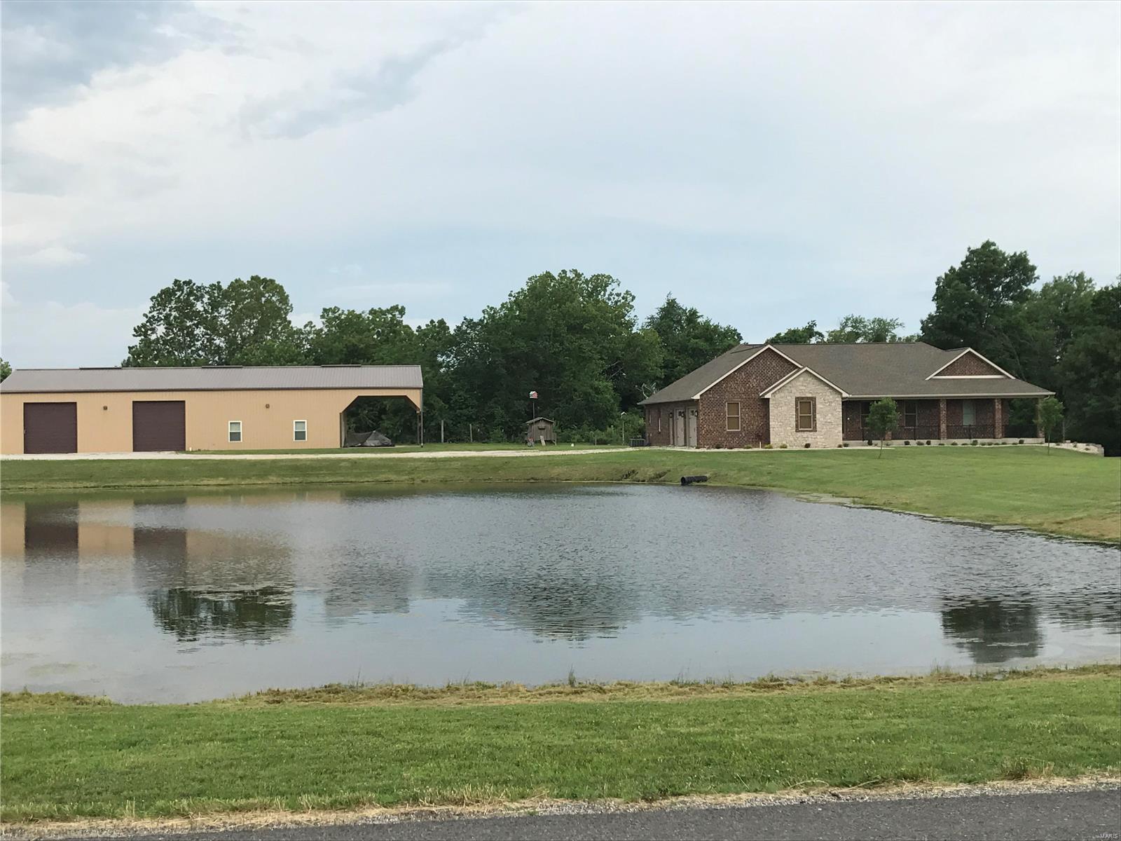 6475 Triple Lakes Road Millstadt, IL 62260 - Photo 2 of 68 Gallery Image 2