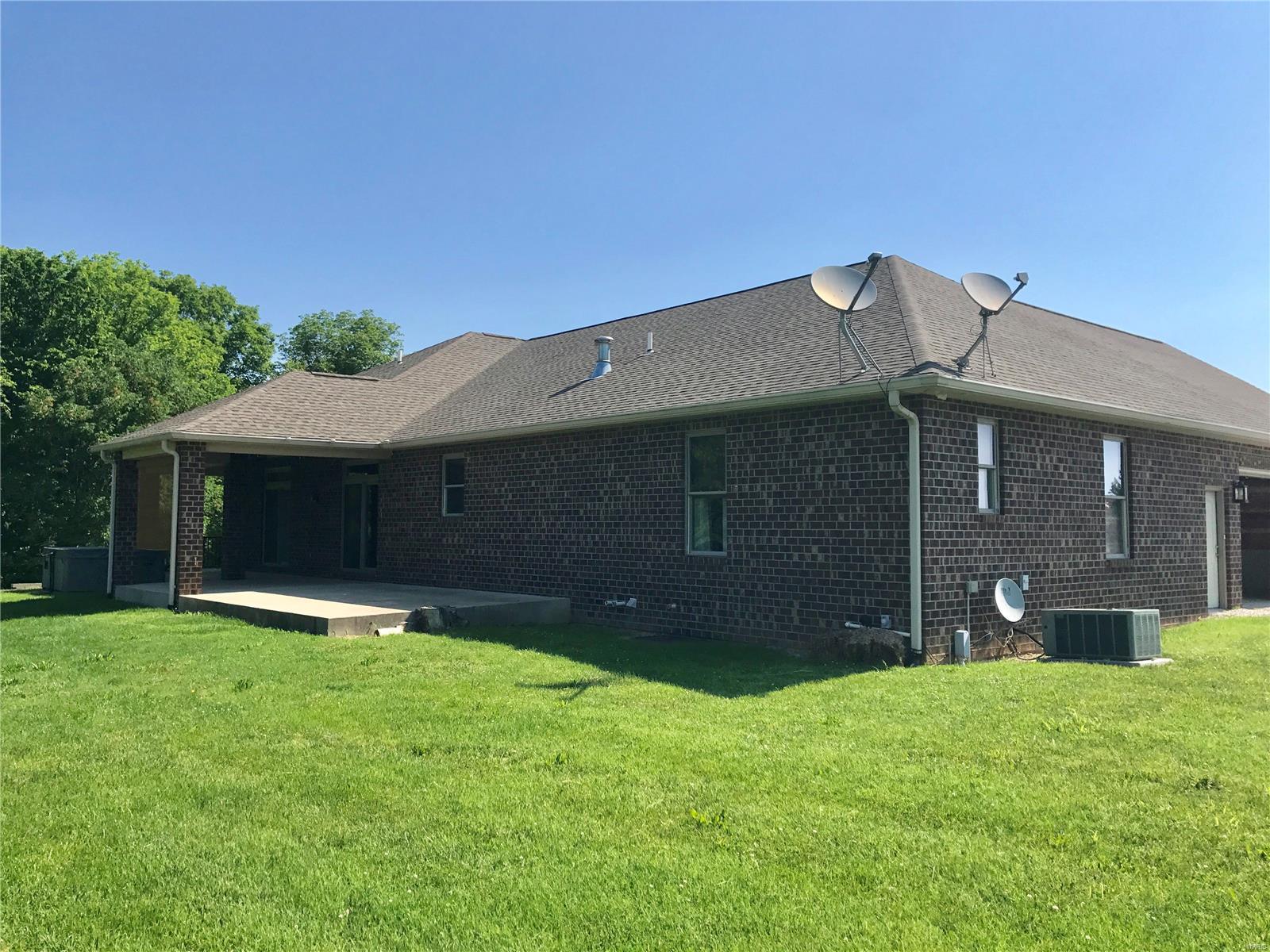 6475 Triple Lakes Road Millstadt, IL 62260 - Photo 11 of 68 Gallery Image 11