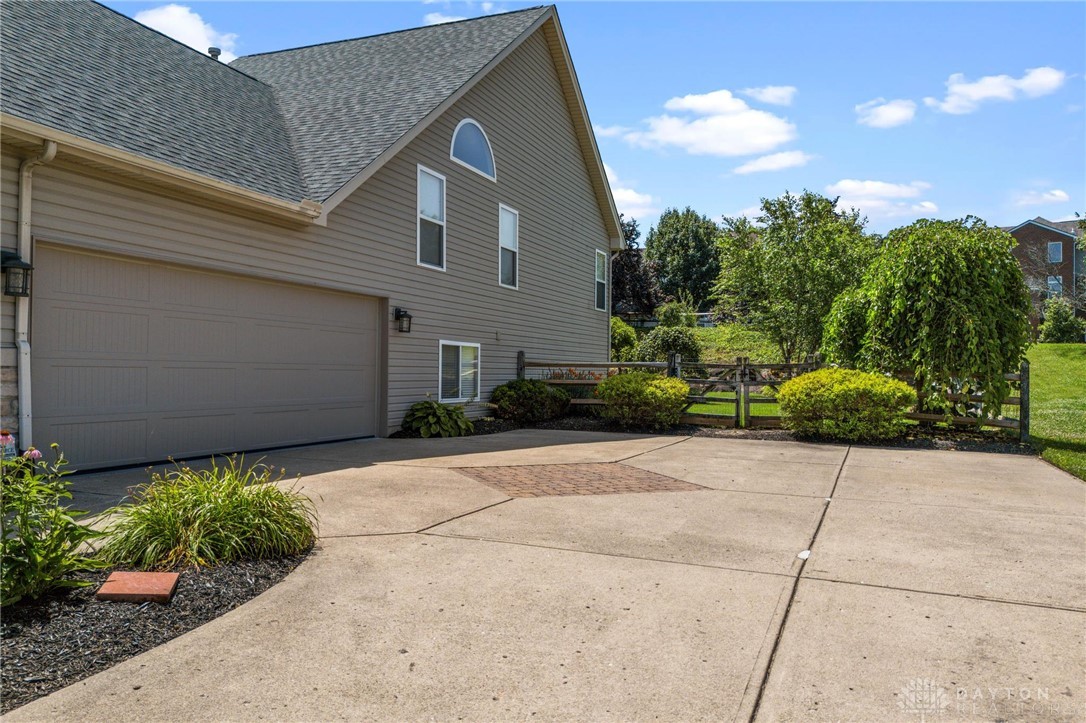55 Martin Lane Springboro, OH 45066 - Photo 5 of 60