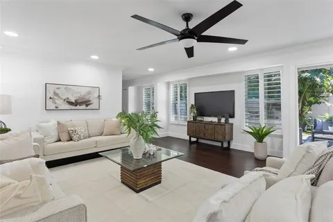 $1,195,000 | 222 11th Avenue North, St. Petersburg, FL 33701