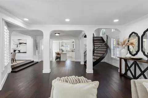 $1,195,000 | 222 11th Avenue North, St. Petersburg, FL 33701