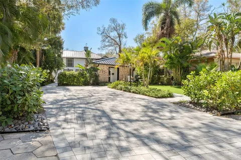 $1,195,000 | 222 11th Avenue North, St. Petersburg, FL 33701
