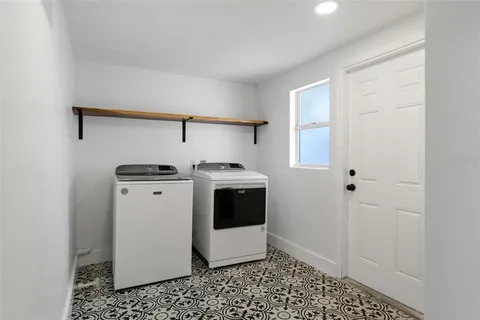 $1,195,000 | 222 11th Avenue North, St. Petersburg, FL 33701