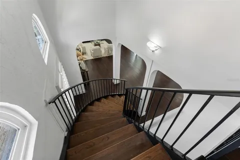 $1,195,000 | 222 11th Avenue North, St. Petersburg, FL 33701