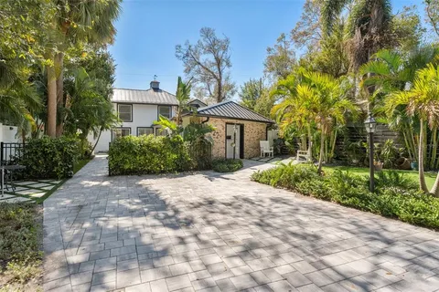 $1,195,000 | 222 11th Avenue North, St. Petersburg, FL 33701