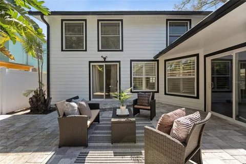 $1,195,000 | 222 11th Avenue North, St. Petersburg, FL 33701