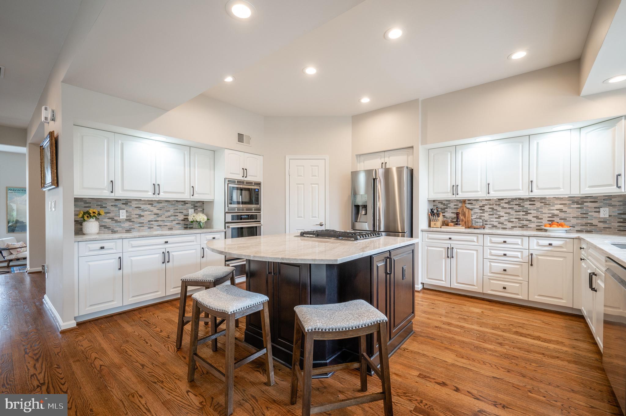 11513 Hemingway Drive Reston, VA 20194 - Photo 12 of 54 New white cabinets, high end appliances