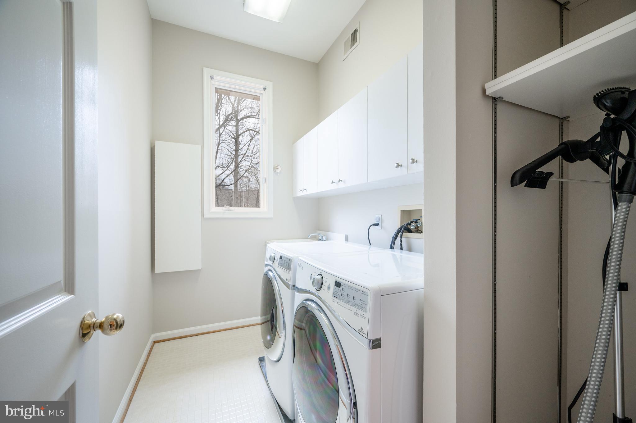 11513 Hemingway Drive Reston, VA 20194 - Photo 38 of 54 Dedicated laundry room
