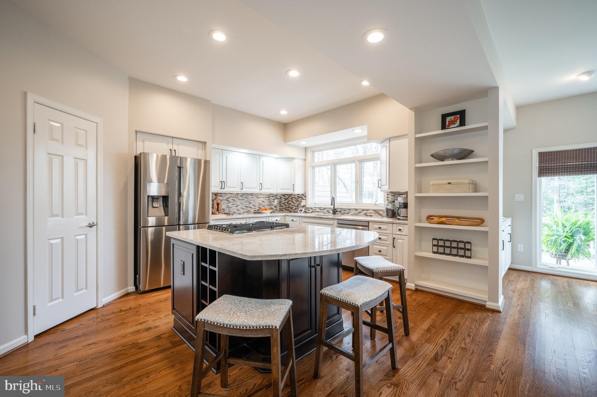 11513 Hemingway Drive Reston, VA 20194 - Photo 10 of 54