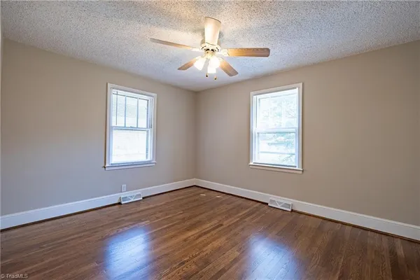 $287,500 | 3283 Highway 64, Advance, NC 27006