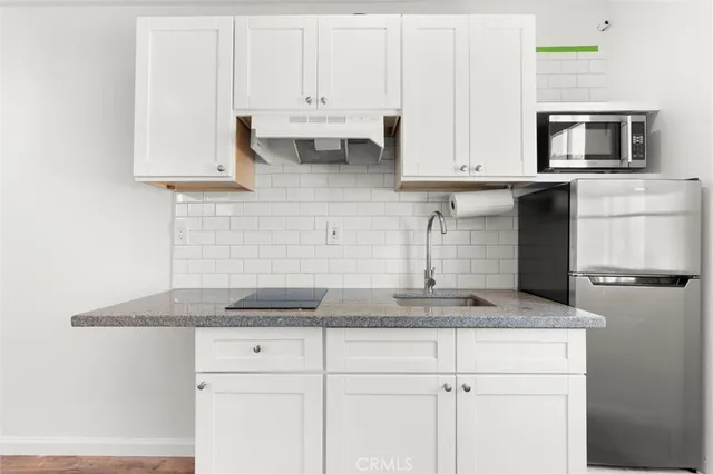 $4,000 | 3367 West 152nd Street, Gardena, CA 90249