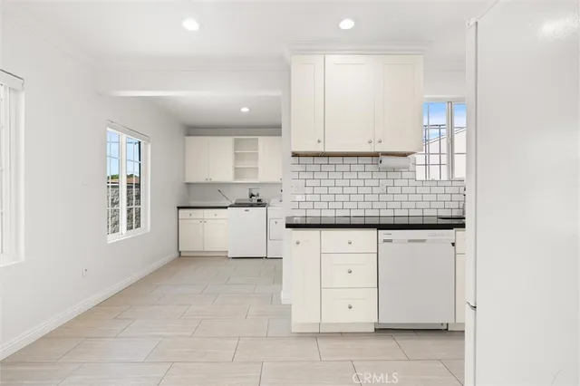 $4,000 | 3367 West 152nd Street, Gardena, CA 90249