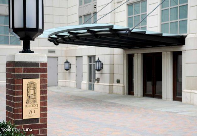 70 Forest Street, Unit 5E Stamford, CT 06901 - Photo 15 of 15 a view of a walk in closet