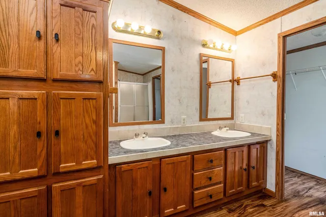 $225,000 | 5320 Saraville Road, Creal Springs, IL 62922