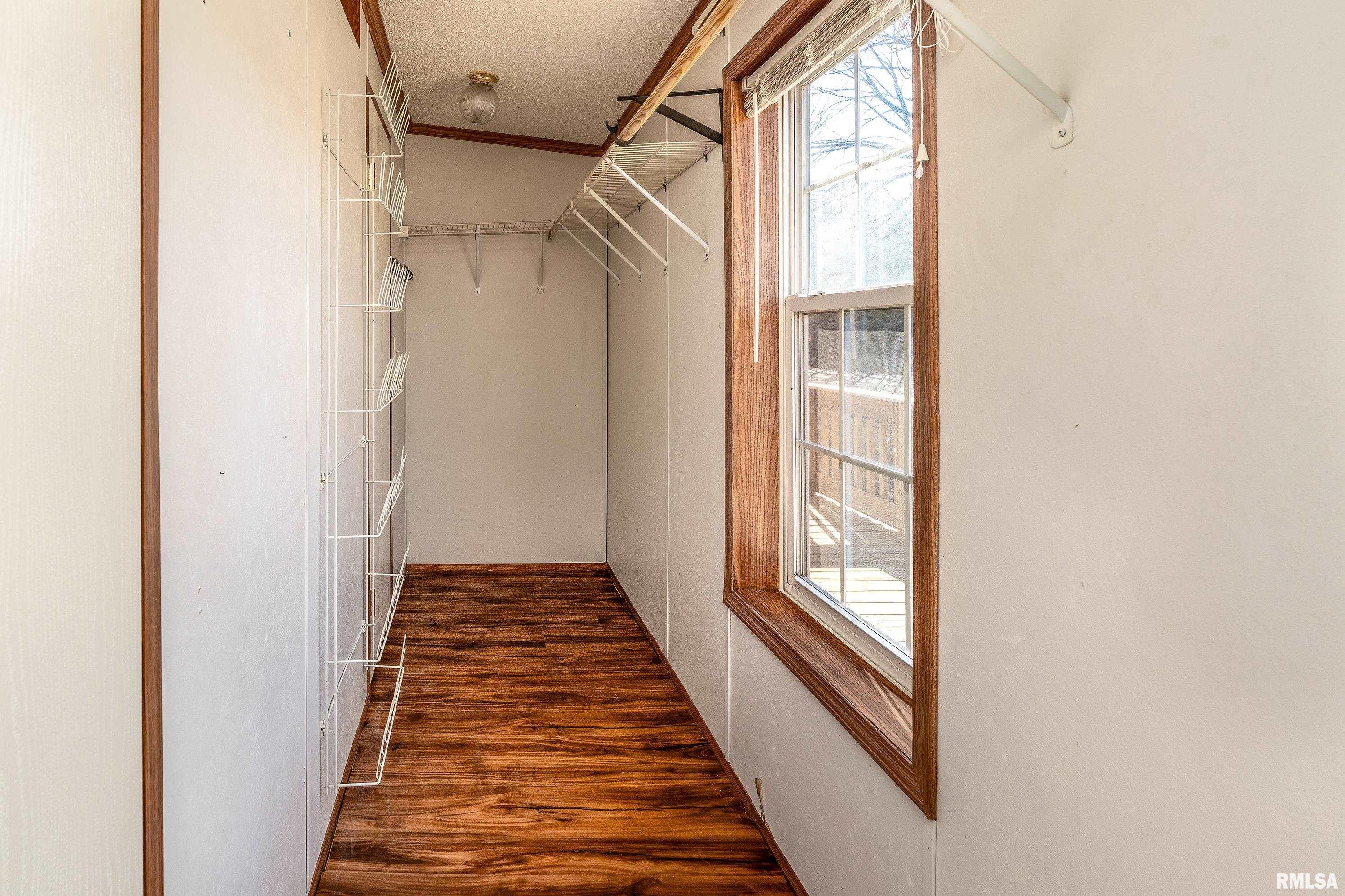 5320 Saraville Road Creal Springs, IL 62922 - Photo 19 of 47