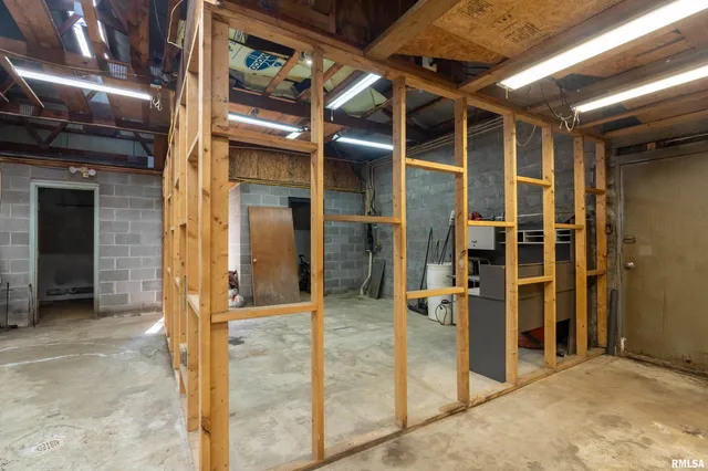 $225,000 | 5320 Saraville Road, Creal Springs, IL 62922