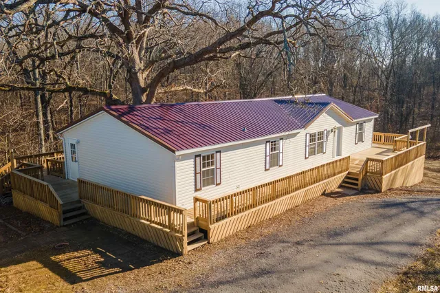 $225,000 | 5320 Saraville Road, Creal Springs, IL 62922